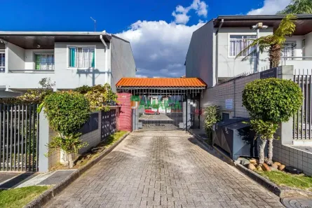 Sobrado com 3 Quartos à venda, 122m² no Uberaba, Curitiba