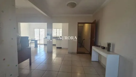 Casa com 3 Quartos para alugar, 114m² no Jardim São Jorge, Londrina