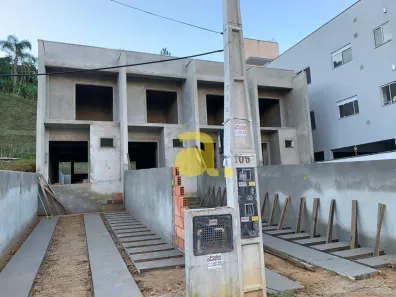 Sobrado com 2 Quartos à venda, 92m² no Itoupavazinha, Blumenau