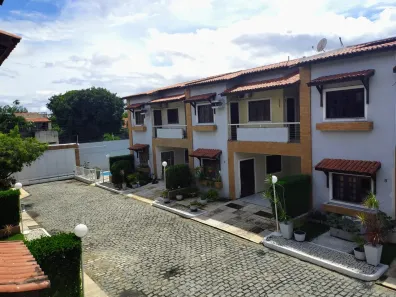 Casa de Condomínio com 4 Quartos para alugar, 10m² no Sapiranga-Coité, Fortaleza