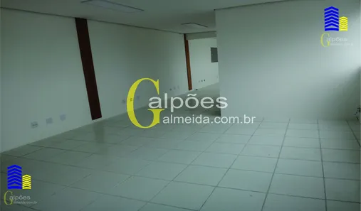 Galpão/Depósito/Armazém para alugar, 675m² no Sítio do Rosário, Santana de Parnaíba