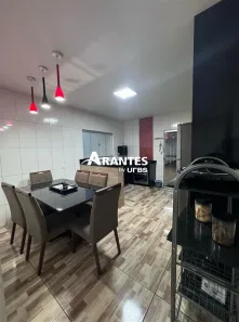 Casa com 3 Quartos à venda, 230m² no São Jorge, Uberlândia