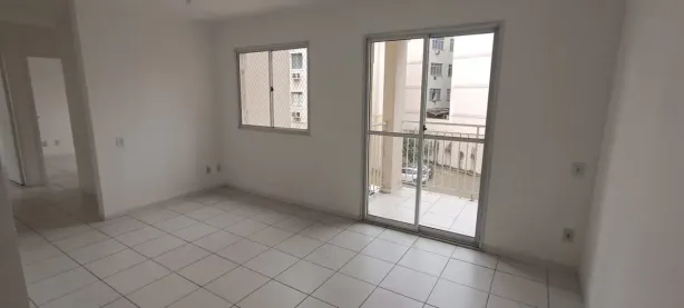 Apartamento com 3 Quartos para alugar, 55m² no Irajá, Rio de Janeiro
