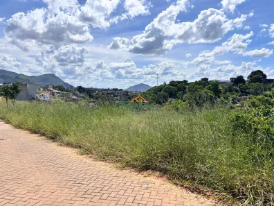 Lote/Terreno à venda, 209m² no Campinho da Serra I, Serra