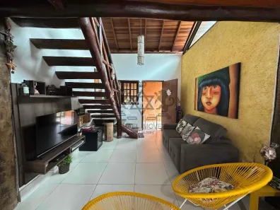Sobrado com 2 Quartos à venda, 71m² no Vila Atlântica, Caraguatatuba