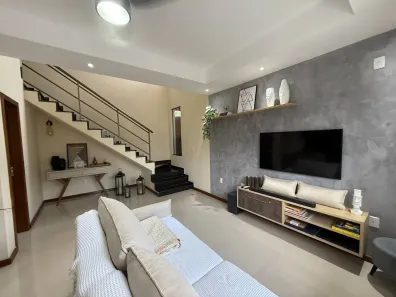 Casa com 2 Quartos à venda, 114m² no Lagoa, Macaé