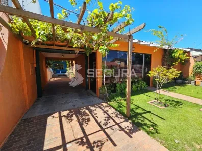 Casa com 5 Quartos para alugar, 330m² no Rio Branco, Canoas