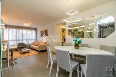 Apartamento com 2 Quartos à venda, 83m² no Passo da Areia, Porto Alegre