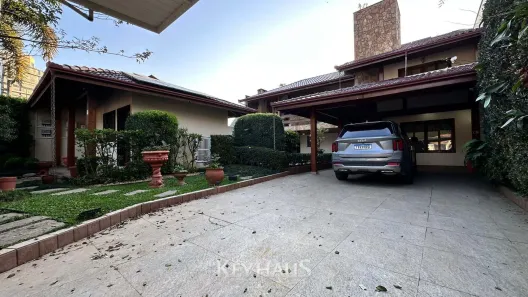 Casa com 4 Quartos para alugar, 372m² no Dom Bosco, Itajaí