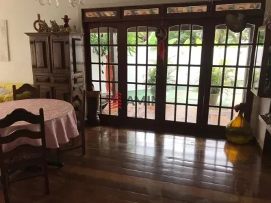 Casa de Condomínio com 4 Quartos à venda, 280m² no Maria Paula, Niterói