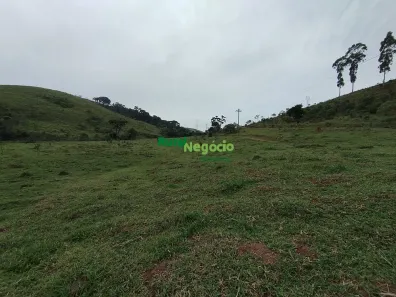 à venda, 1m² no Centro, Cruzeiro