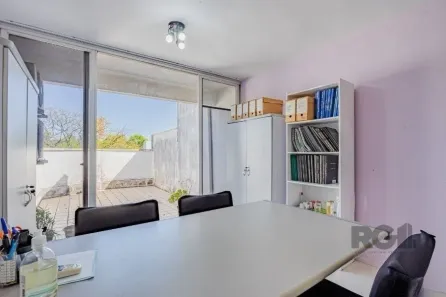 Sala Comercial à venda, 79m² no Petrópolis, Porto Alegre