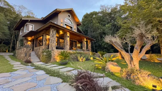 Casa com 4 Quartos à venda, 282m² no Lagos do Bosque, Gramado