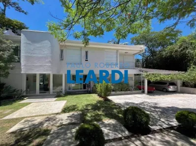 Casa de Condomínio com 4 Quartos para alugar, 660m² no Altos de São Fernando, Jandira