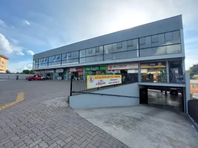 Sala Comercial para alugar, 500m² no Esplanada, Caxias do Sul