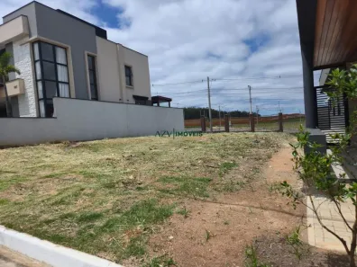 Lote/Terreno à venda, 270m² no Loteamento Floresta, São José dos Campos