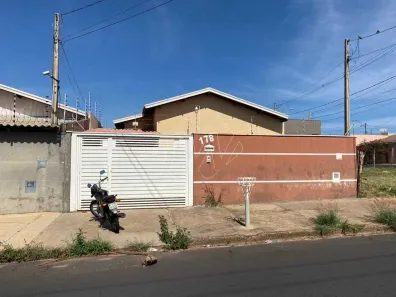 Casa com 2 Quartos à venda, 81m² no Jardim Roberto Selmi Dei, Araraquara