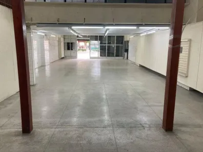 Ponto Comercial com 3 Quartos para alugar, 300m² no Mirandópolis, São Paulo