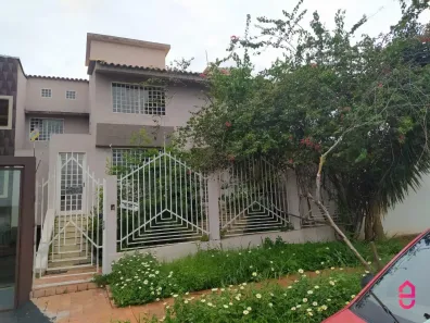 Sobrado com 3 Quartos à venda, 200m² no Jardim Ana Lúcia, Goiânia