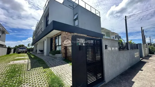 Casa de Condomínio com 3 Quartos à venda, 175m² no Campeche, Florianópolis