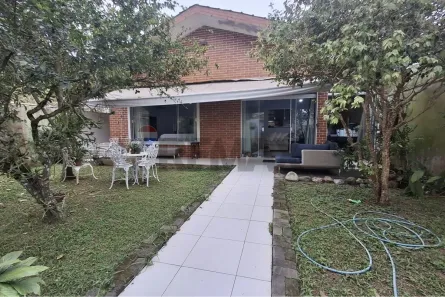 Casa com 4 Quartos à venda, 280m² no Guaiúba, Guarujá