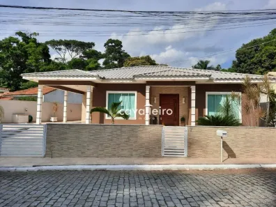 Casa de Condomínio com 3 Quartos à venda, 280m² no Flamengo, Maricá