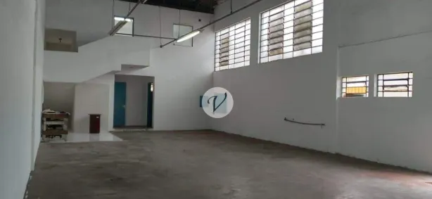 Galpão/Depósito/Armazém para alugar, 237m² no Casa Grande, Diadema