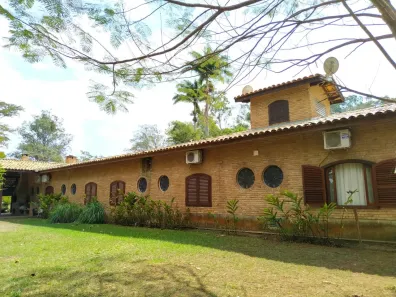 Fazenda/Sítio com 7 Quartos à venda, 700m² no Jardim Leonor, Campinas