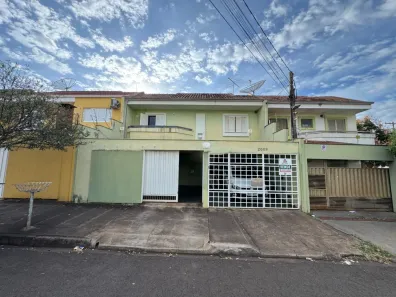 Casa com 3 Quartos à venda, 110m² no Centro, Londrina