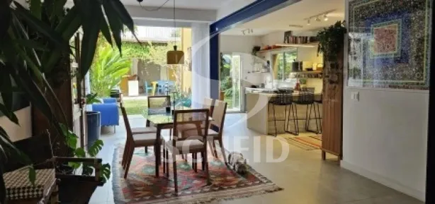 Casa com 3 Quartos à venda, 210m² no Vila Madalena, São Paulo