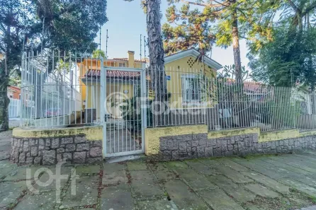Casa com 4 Quartos à venda, 205m² no Santo Antônio, Porto Alegre