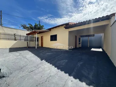 Casa com 2 Quartos para alugar, 102m² no Residencial Tupy, Ibiporã