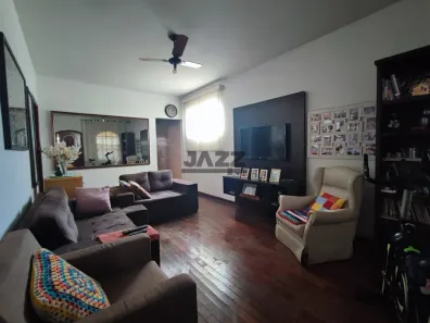 Casa com 3 Quartos à venda, 124m² no Centro, Piracicaba