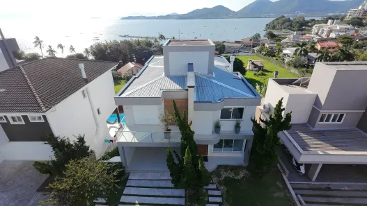 Casa de Condomínio com 4 Quartos à venda, 480m² no João Paulo, Florianópolis