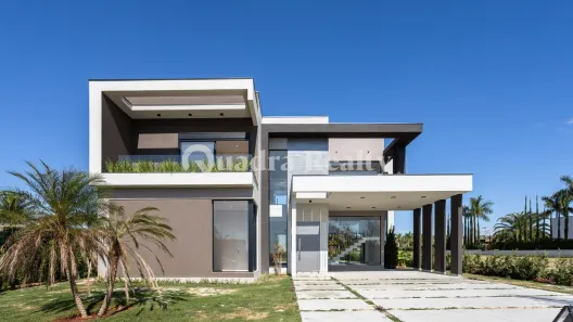 Casa de Condomínio com 4 Quartos à venda, 451m² no Residencial Fazenda Alvorada, 