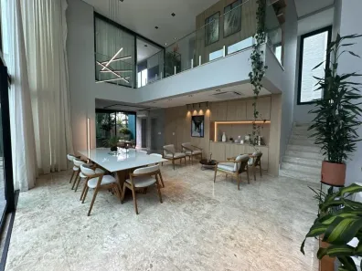 Casa de Condomínio com 2 Quartos à venda, 215m² no Cidade Santos Dumont, Jundiaí