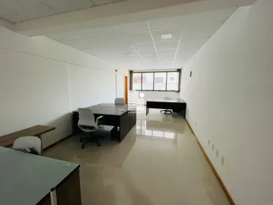 Sala Comercial à venda, 33m² no Trindade, Florianópolis