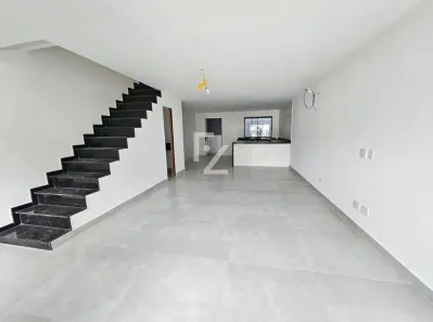 Casa de Condomínio com 3 Quartos à venda, 150m² no Jardim Sulacap, Rio de Janeiro