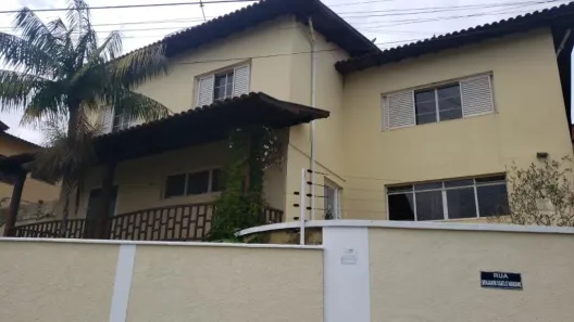 Casa com 4 Quartos à venda, 383m² no Jardim Del Rey, Poços de Caldas
