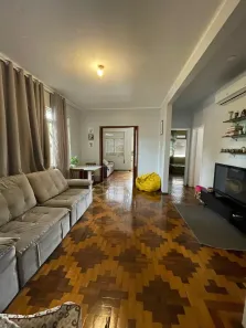 Casa com 4 Quartos à venda, 200m² no Azenha, Porto Alegre