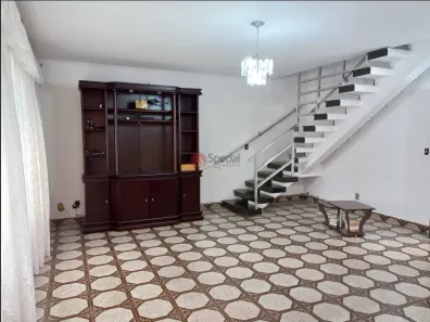 Sobrado com 3 Quartos para alugar, 460m² no Vila Antonina, São Paulo