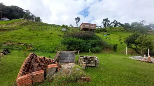 Fazenda/Sítio com 1 Quarto à venda, 840m² no , Águas Mornas