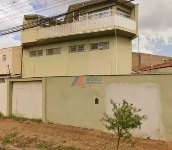 Imóvel Comercial com 4 Quartos para alugar, 413m² no Centro, Londrina