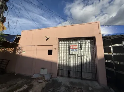 Casa com 3 Quartos para alugar, 80m² no Álvaro Weyne, Fortaleza