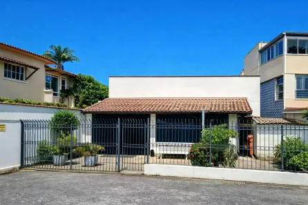 Prédio Comercial à venda, 150m² no Vargem Grande, Rio de Janeiro