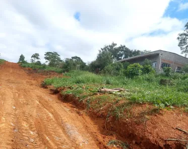 Fazenda/Sítio à venda, 145m² no Loteamento Chácaras Ingrid, Taubaté