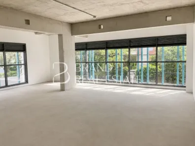 Ponto Comercial para alugar, 326m² no Indianópolis, São Paulo