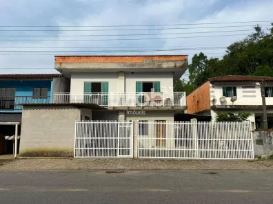 Casa com 4 Quartos à venda, 200m² no Tifa Martins, Jaraguá do Sul