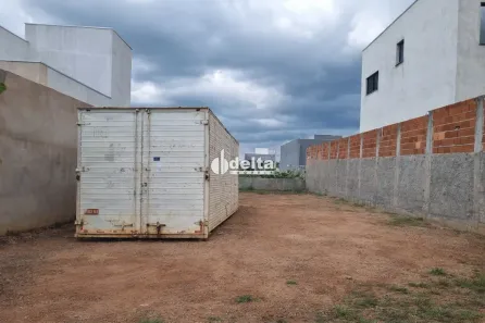 Lote/Terreno à venda, 250m² no Aclimação, Uberlândia