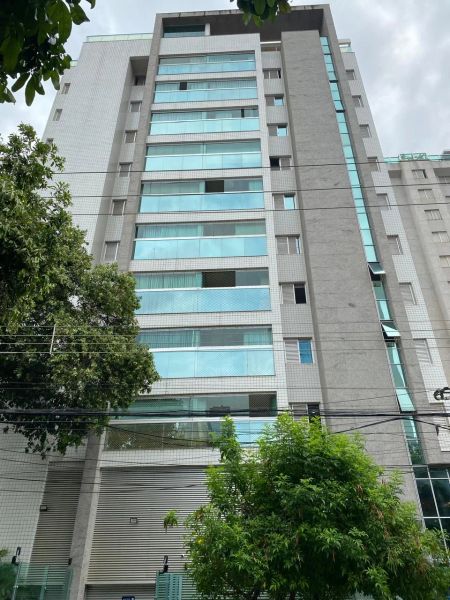 Apartamento com 3 quartos — Santa Efigênia, Belo Horizonte